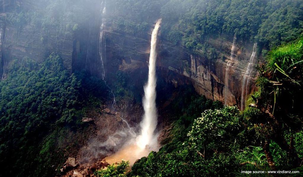 Famous Waterfalls In India : Nohkalikai Waterfall