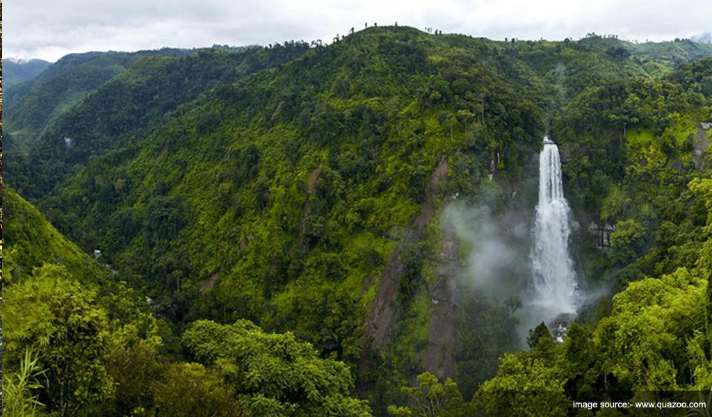 Famous Waterfalls In India : Vantawng Waterfall