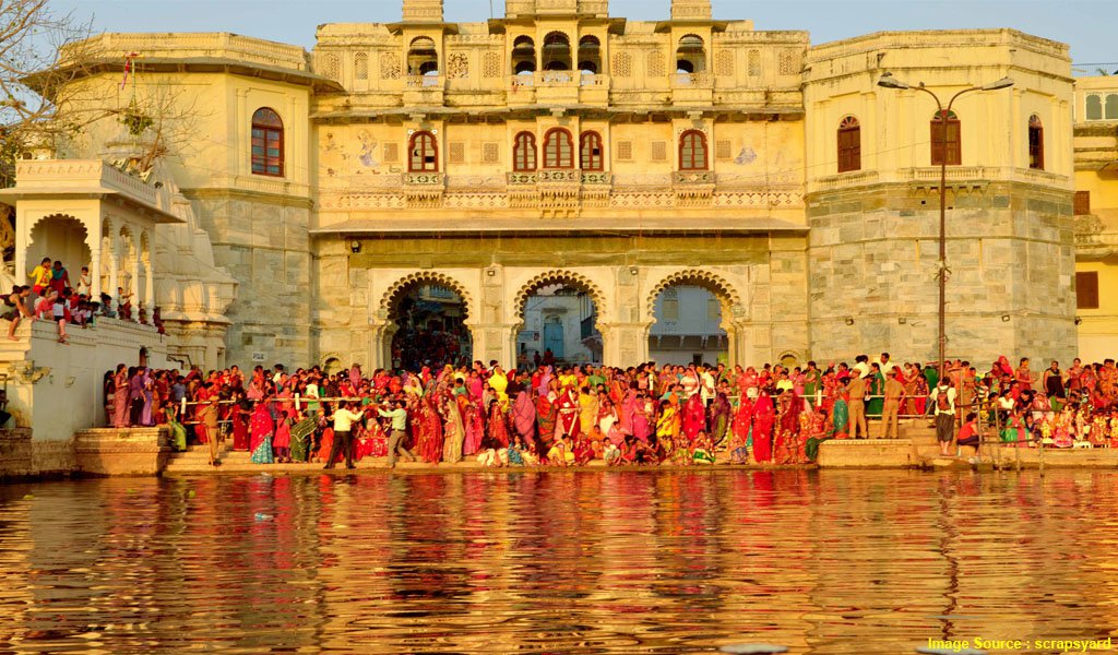 Fairs And Festivals Of India In April : Mewar Festival