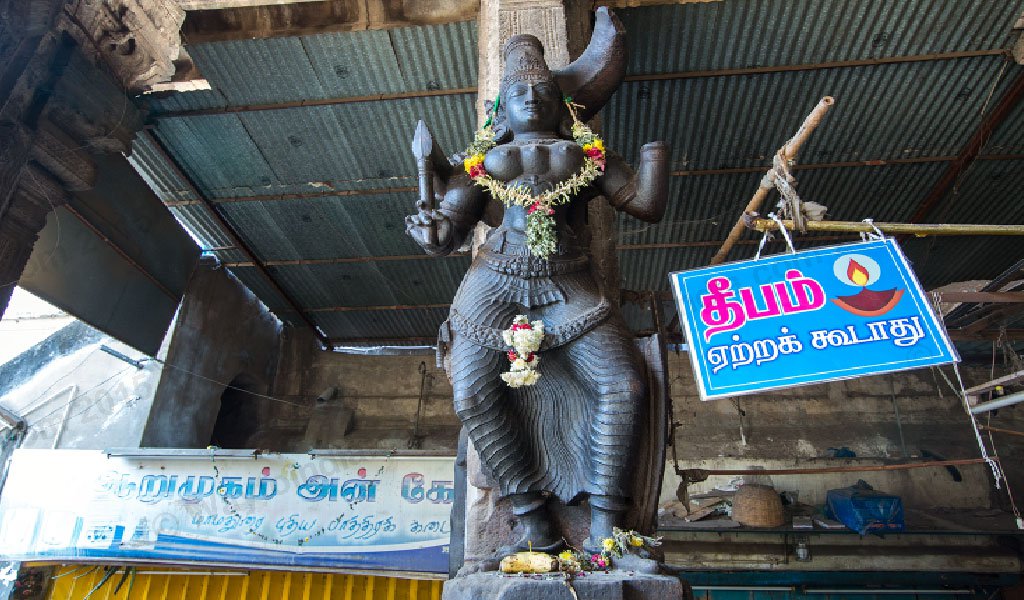 Meenakshi Amman Triple Breasted Idol