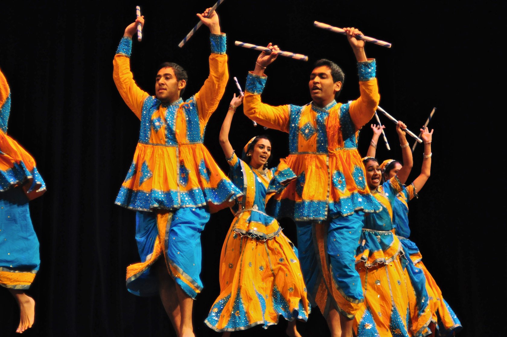 dance performed only by one men on holi in rajasthan