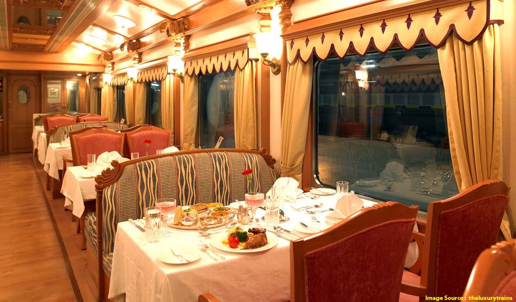 Luxury Trains In India : Golden Charriot